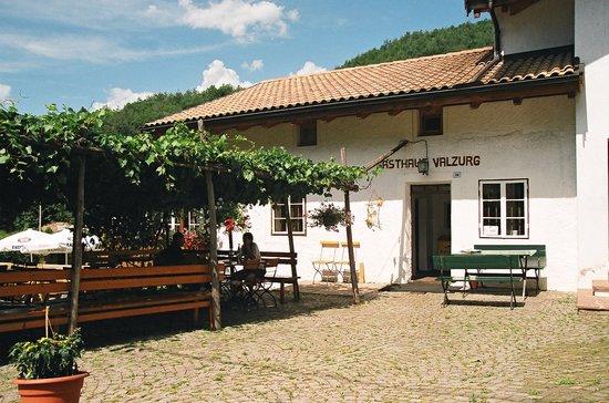 Gasthaus Valzurg
