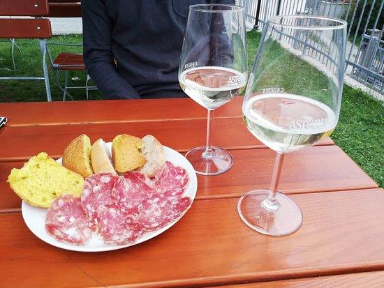 L'osteria Food & Drink