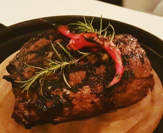 Ahris - Bar Pizzeria & Pub