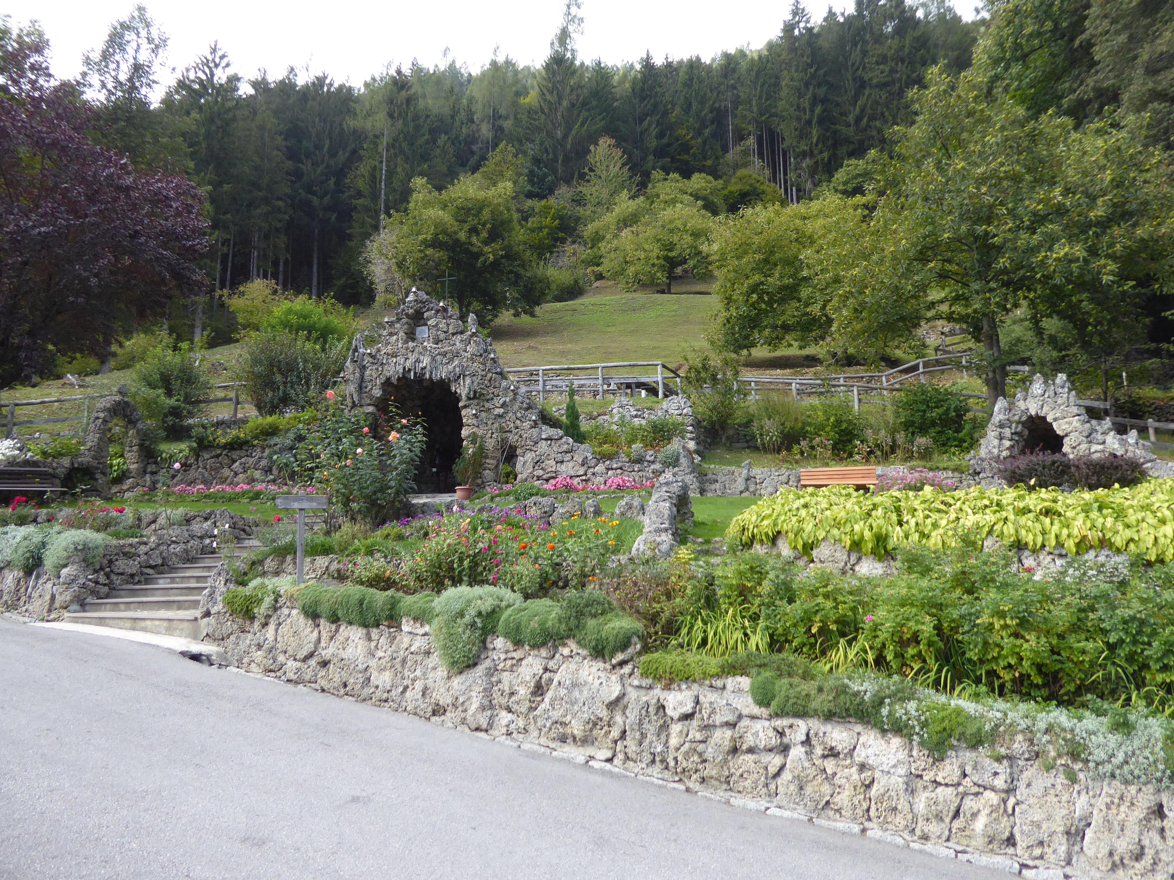 Grotta della Madonna di Lourdes
